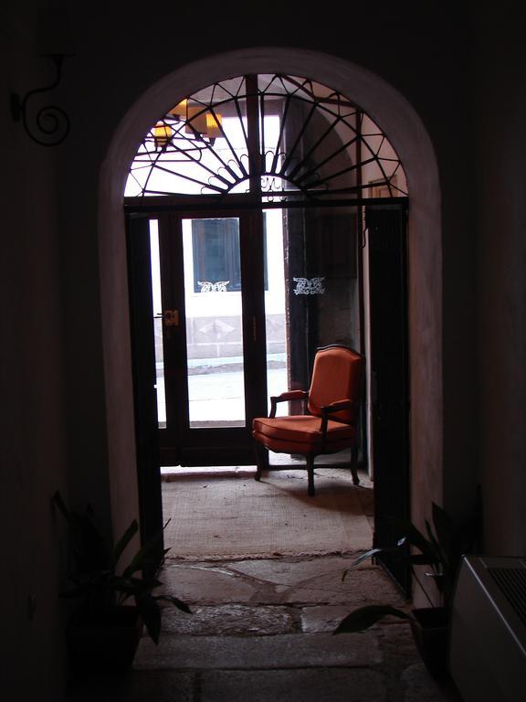 Hotel Casa Escobar & Jerez Valencia de Alcántara エクステリア 写真